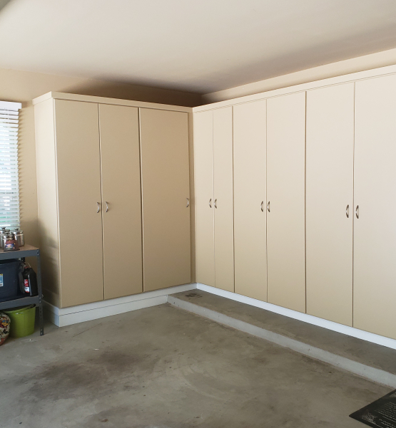 Custom Garage Cabinets & Storage Organizer Systems